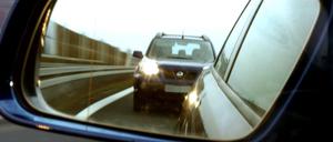Tempo, Tempo. Starke Motorisierung und gefühlte Sicherheit verleiten zum Gasgeben.