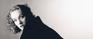 Schwarzer Engel. Penns Porträt von Marlene Dietrich aus dem Jahr 1948 ist legendär.