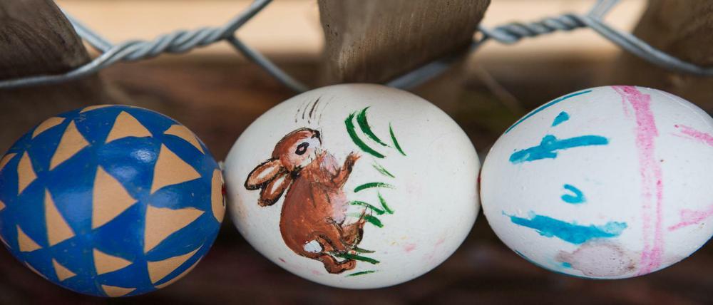 Zunächst mal ist ja jede Menge für Ostern vorzubereiten, Eier sind zu bemalen oder Häschen zu basteln.