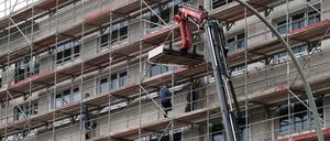 Der Bestand an sozialen und preiswerten Mietwohnungen in Berlin schrumpft weiter.