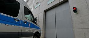 Die Polizei nahm einen gesuchten mutmaßlichen Sexualstraftäter fest.