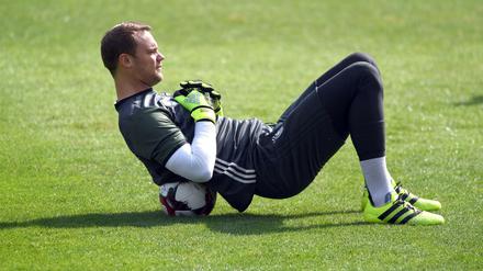 WM-Held. Wenn Torwart Manuel Neuer nach Russland mitfährt, dann gut erholt.