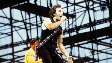Bruce Springsteen am 19. Juli 1988 auf der Radrennbahn Berlin-Weißensee.