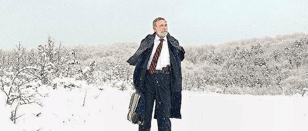 Spuren im Schnee. Ein Präsident (Hossein Mahjoub) ohne Land.