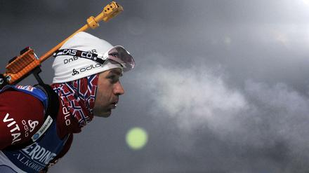 Ole Einar Björndalen ist der erfolgreichste Biathlet aller Zeiten. Jetzt wird der 44-Jährige seinen Rücktritt bekanntgeben.