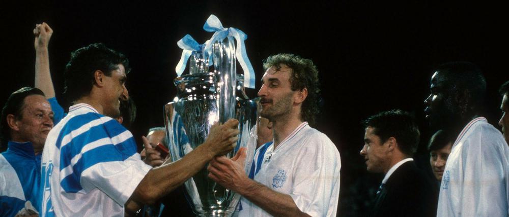 Rudi Völler mit dem Titel.