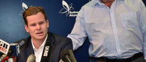 Kapitän Steve Smith bedauert seinen Fehler.