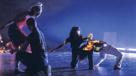 Hwanhee Hwang, Sergiu Matis, Takao Suzuki und Sophia Sandig in „Wirbel“. 