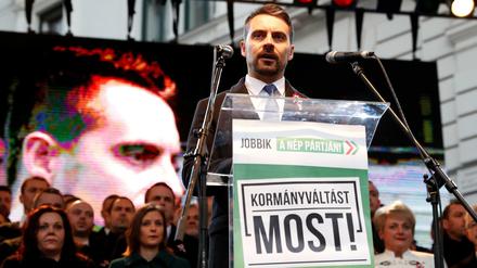 Nicht alle nehmen Gabor Vona ab, dass seine Partei Jobbik in der Mitte angekommen ist.