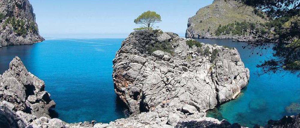 Einsamkeit. Wer in der Bucht von Sa Calobra im Nordwesten der Insel schippert, findet absolute Ruhe.  
