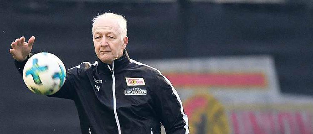 Glück- und ratlos. Unter André Hofschneider hat Union seit dem Trainerwechsel Anfang Dezember nur zehn Punkte in zwölf Spielen geholt. Keine Mannschaft der Zweiten Liga war schlechter.