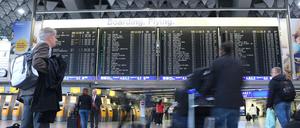 Warnstreiks soll es außer in Frankfurt am Main auch in München, Köln und Bremen geben.