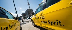 Ganz langsam läuft der Wandel bei den Antriebsarten. Doch im nächsten Jahrzehnt kommt Schwung in den E-Auto-Markt. 