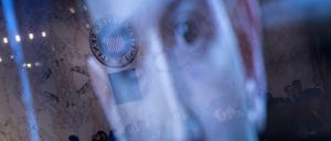 Facebook-Chef Mark Zuckerberg bei der Anhörung im US-Kongress. Deutsche Datenschützer können den Skandal kaum verfolgen.