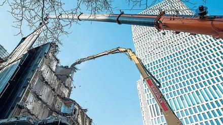 Glänzende Aussicht für Eigentümer und Investoren. Berliner Immobilienpreise kennen derzeit nur eine Richtung: nach oben.