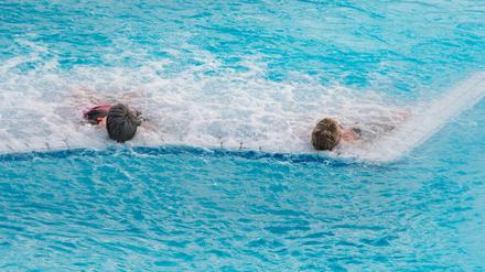 In Marzahn-Hellersdorf für ein Platz für ein neues Freibad gesucht.