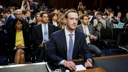 Facebook-Chef Mark Zuckerberg vor dem Senat in Washington. 