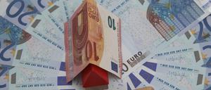 Für viele Eigentümer und Mieter könnte die Grundsteuer in einigen Jahren steigen. 