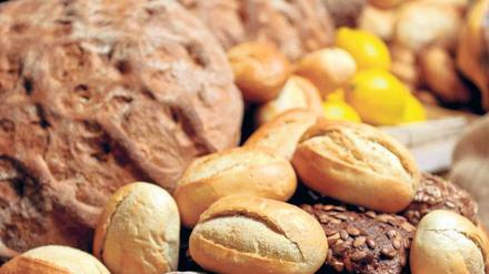 Duftend und warm. Brot und Brötchen frisch aus der Backstube sind heute selten. 