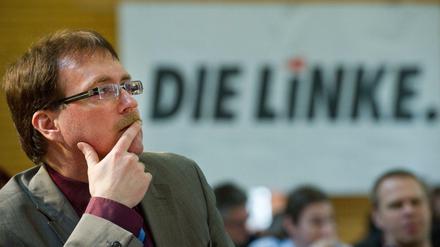 War der heutige Justizminister des Landes Brandenburg, Stefan Ludwig (Die Linke), im Jahr 2000 an der Enttarnung eines V-Mannes beteiligt?