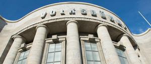 Heiß umstritten und umkämpft: Die Volksbühne. 