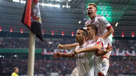Einige Köpfe größer. Der FC Bayern ließ Leverkusen keine Chance.