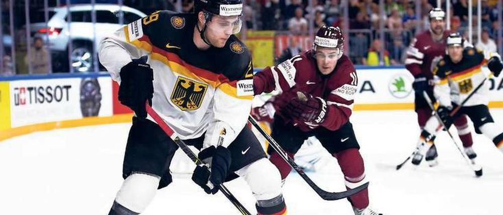 Wieder im Team. Olympia hat Leon Draisaitl verpasst, nun will er mit der deutschen Mannschaft bei der WM in Dänemark Erfolg haben. 