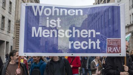 Am Samstag demonstrierten Tausende in Berlin gegen zu hohe Mieten, Vertreibung und Gentrifizierung.
