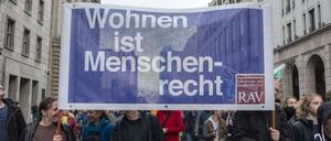 Am Samstag demonstrierten Tausende in Berlin gegen zu hohe Mieten, Vertreibung und Gentrifizierung.