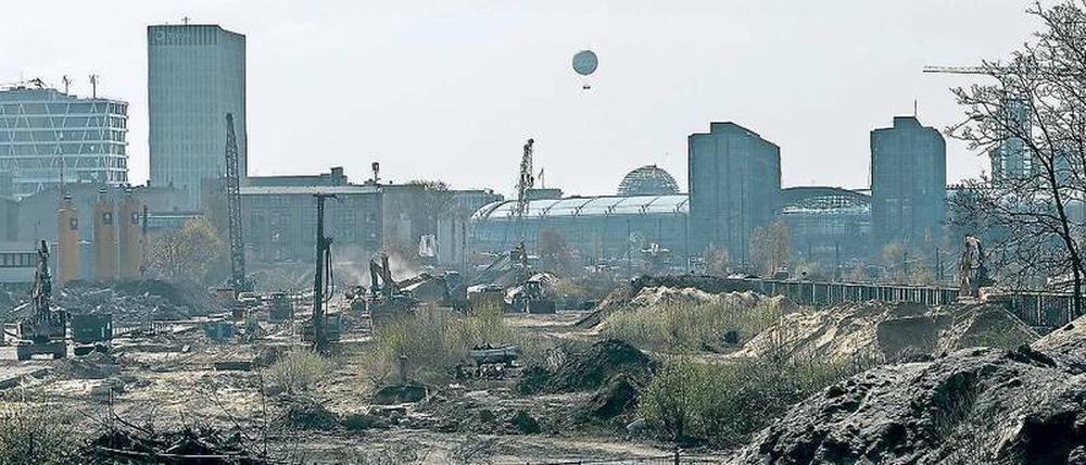 Explosiv. Auf diesem Baugrund an der Heidestraße liegt die Bombe.