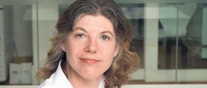 Rappeln im Karton. In ihrem Buch „Desaster“ (S. Fischer Verlag) schreibt Sigrid Rausing auch von den negativen Seiten ihrer berühmten Familie: Depressionen, Sucht und Lügen.