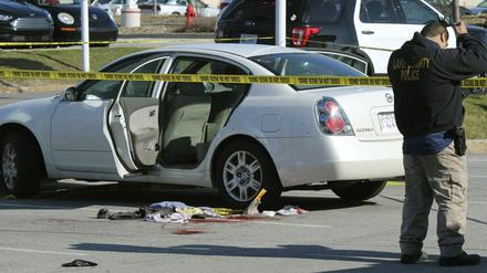 In Merrillville im US-Bundesstaat Indiana hat ein dreijähriges Mädchen versehentlich seine schwangere Mutter angeschossen.