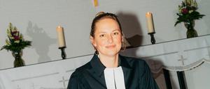 Pastorin Josephine Teske arbeitet viel auf Facebook und Instagram und spricht als junge, religiöse Frau über Tabu-Themen, wie Menstruation und Schwangerschaftsabbruch.