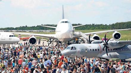 Technikfans kommen auf der ILA auf ihre Kosten. Das Brettspiel zum Pannen-Airport passt da nicht hinein, finden die Veranstalter.