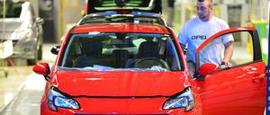 Opel Corsa rollen im Opel-Werk in Eisenach vom Band. 