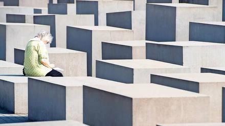 Ein offener Ort. Das Holocaust-Mahnmal in Berlin steht für Erschütterung genauso wie für Entspannung zur Verfügung.