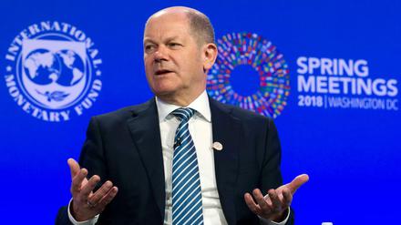Geld wie Heu. Bundesfinanzminister Olaf Scholz.