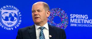 Geld wie Heu. Bundesfinanzminister Olaf Scholz.