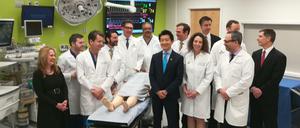 Ein Ärzteteam der Johns Hopkins Universität in Baltimore hat einem US-Soldaten einen Penis mitsamt Hodensack transplantiert.