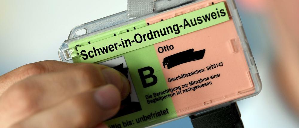 Mit der Aktion des "Schwer-in-Ordnung-Ausweises" soll zur Inklusion beigetragen werden. 