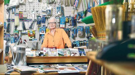 Einmal alles, bitte. Das Sortiment in der Heil Quelle ist so kurios, dass manche nur zum Gucken vorbeikommen.