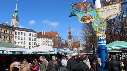 Bis zu acht Millionen besuchen jährlich den Viktualienmarkt.