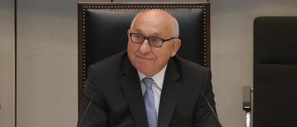Alterspräsident Kurt Wansner (CDU) eröffnet die Plenarsitzung des Berliner Abgeordnetenhauses am 4. November.