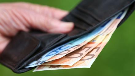 Die Rentner bekommen über drei Prozent mehr Geld.