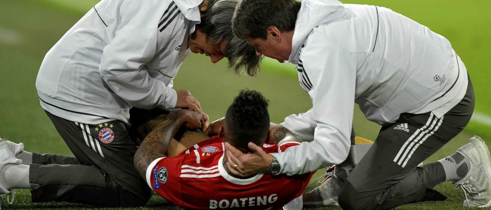 Boateng verletzte sich im Spiel gegen Real Madrid. Sein Einsatz in der kommenden Woche ist unwahrscheinlich.