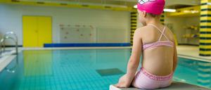 Kindern die Angst vor Wasser nehmen.
