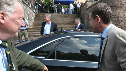 AfD-Politiker Alexander Gauland (links), Jörg Meuthen (hinten links) und Björn Höcke 2016 am Kyffhäuserdenkmal.