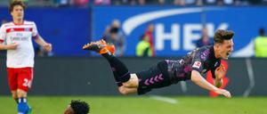 Im Abstiegskampf geht es am Wochenende für den HSV und den SC Freiburg um alles. 