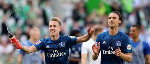Ziemlich spritzig. So präsentieren sich Lewis Holtby (l.), Albin Ekdal und der Hamburger SV neuerdings.