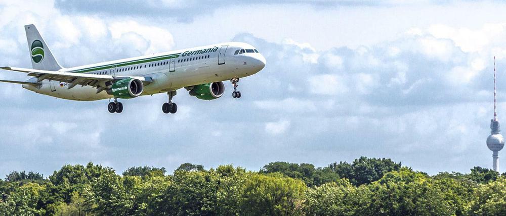 Eine Germania-Maschine im Anflug auf Tegel. 
